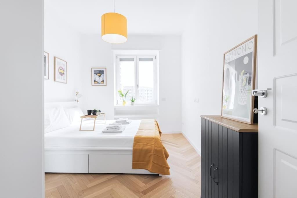Easylife - Apartment With Balcony Near Navigli Milánó Kültér fotó