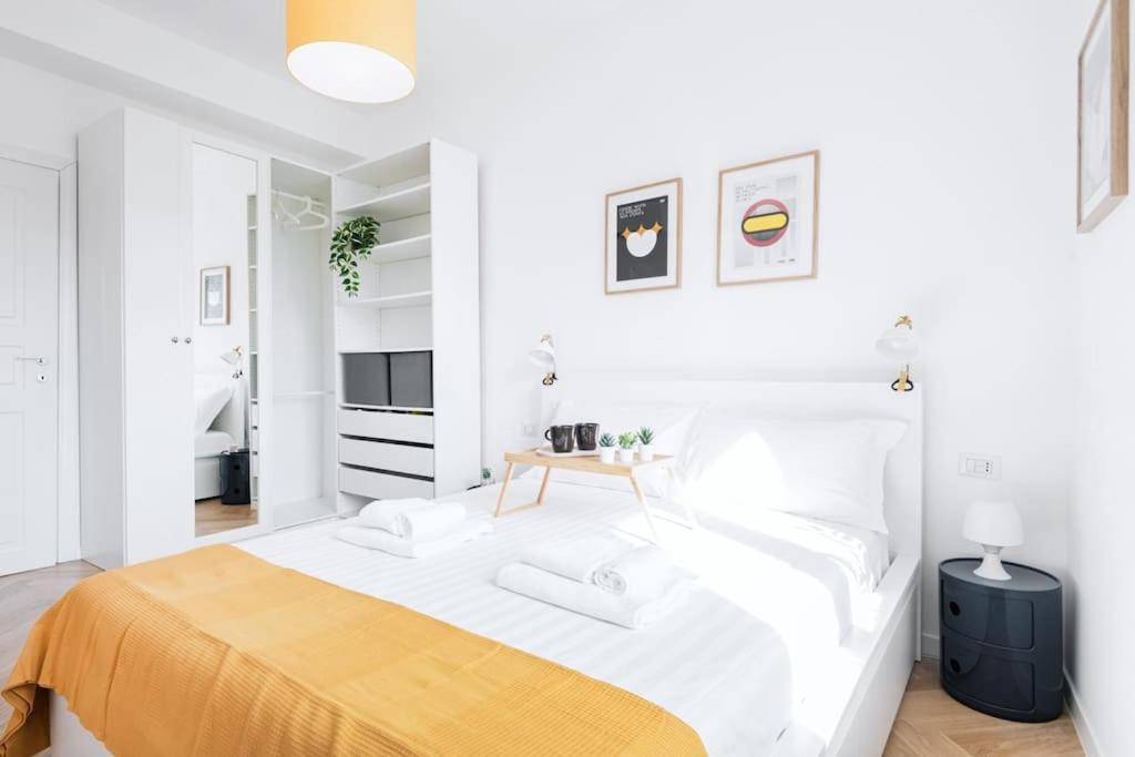 Easylife - Apartment With Balcony Near Navigli Milánó Kültér fotó