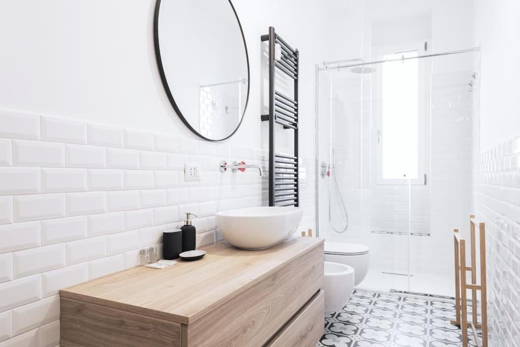 Easylife - Apartment With Balcony Near Navigli Milánó Kültér fotó
